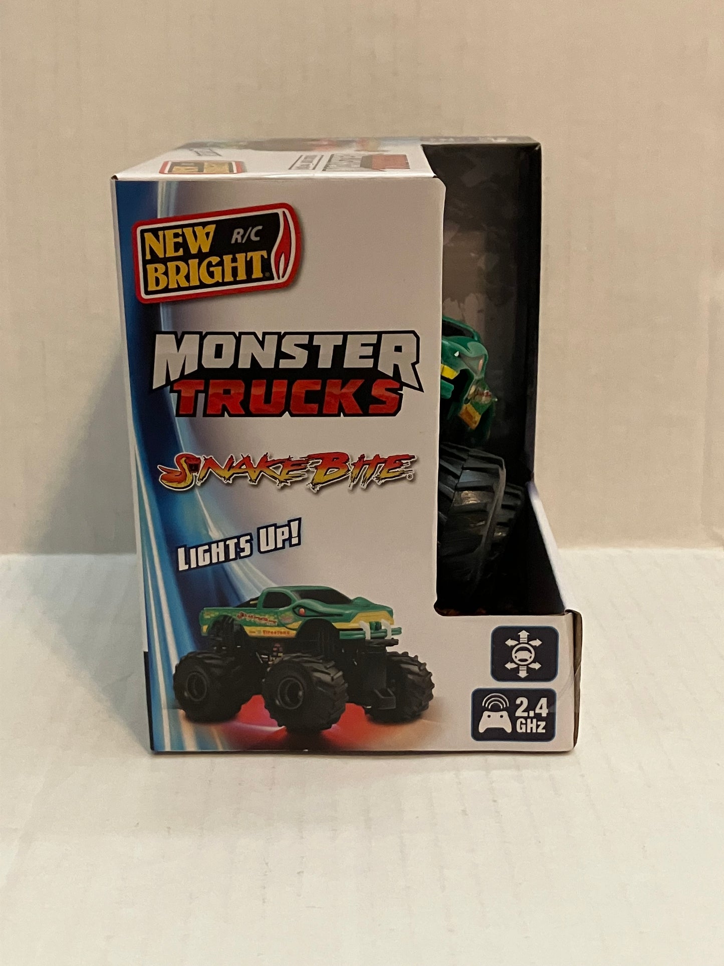 Monster Trucks snake bite RC 1:43 radio control truck