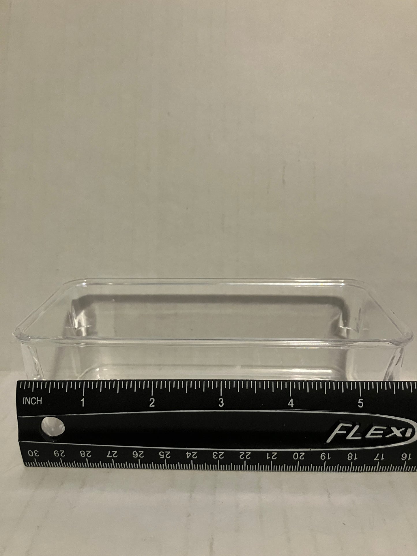 2 Medium Clear Plastic Tray